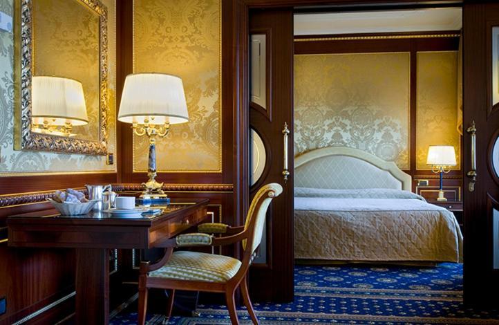 Grand Bristol Hotel 4*
