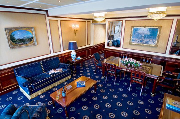 Hotel Grand Bristol