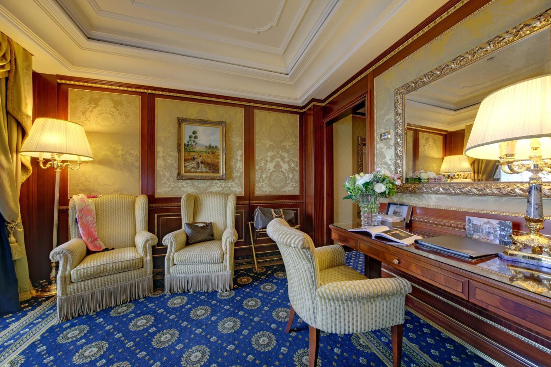 Hotel Grand Bristol 4*
